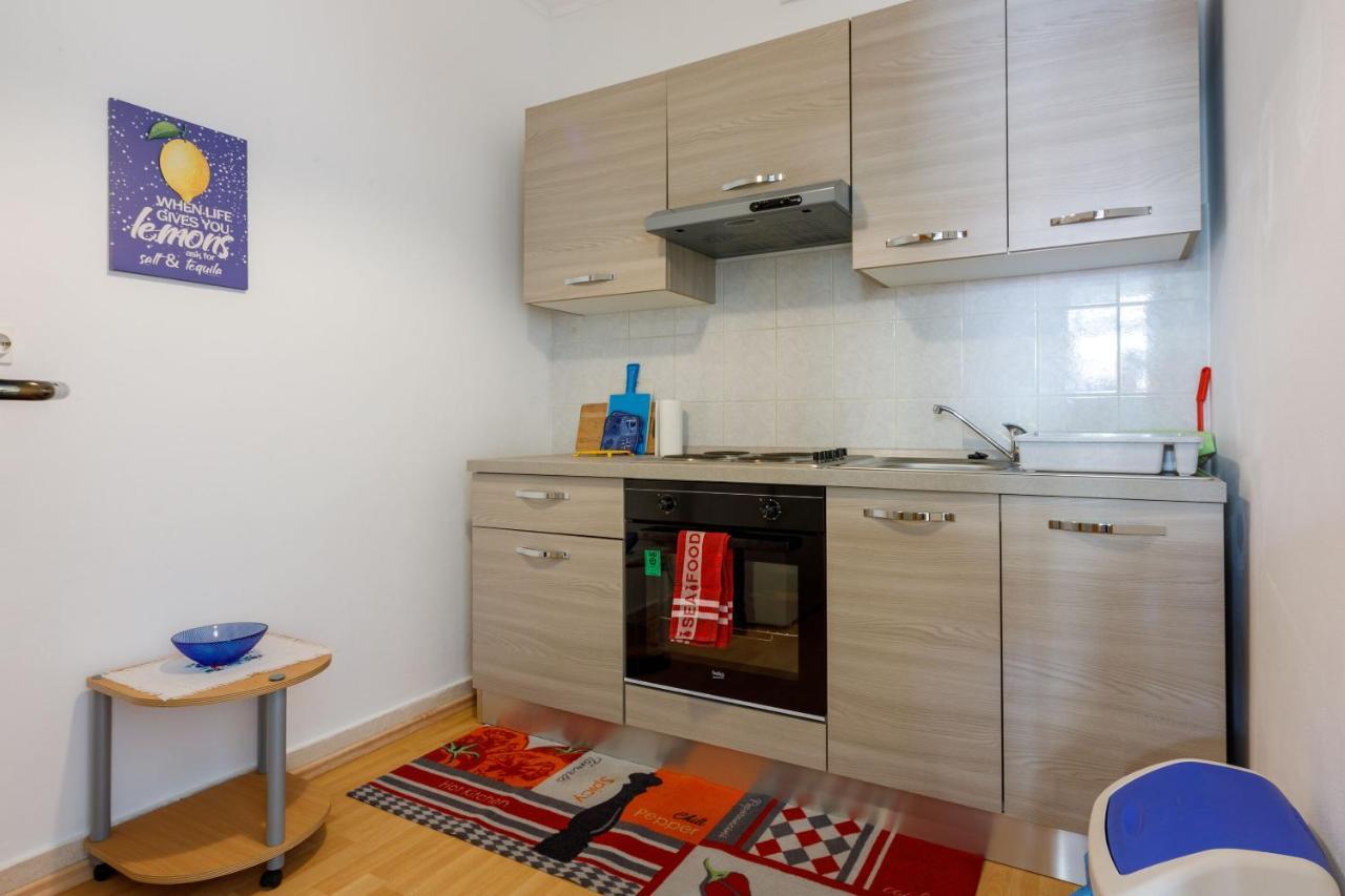 Apartments Budzyn Novi Vinodolski Esterno foto